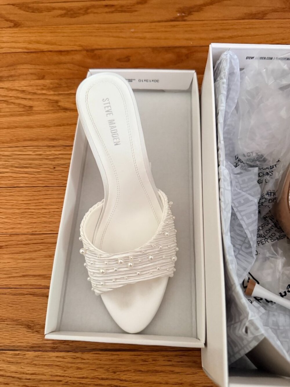 Steven Madden White Pearl Heels - Size 8